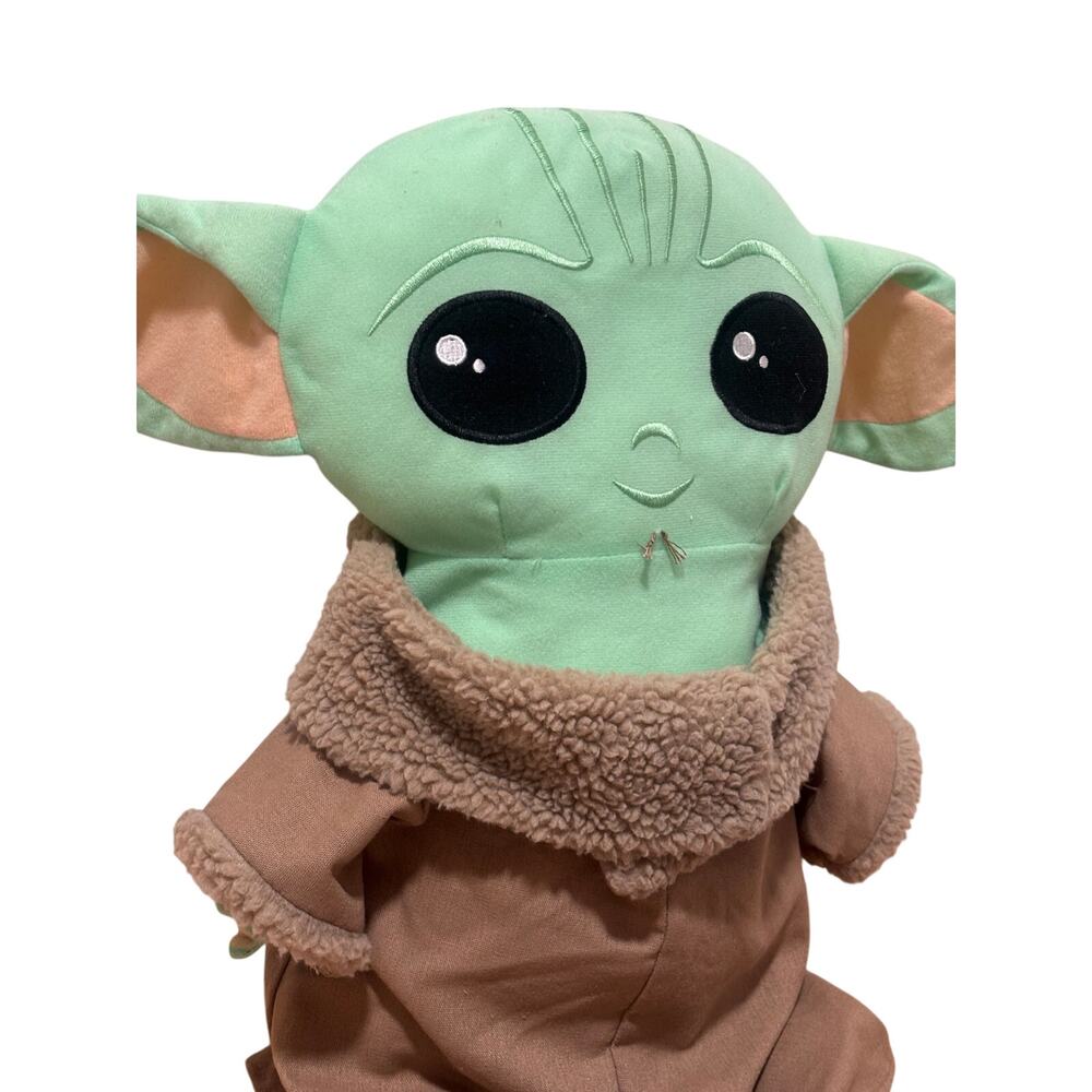 Star Wars Grogu ‘The Child’ Plush Toy 18in by Jay Franco - Picture 3 of 8